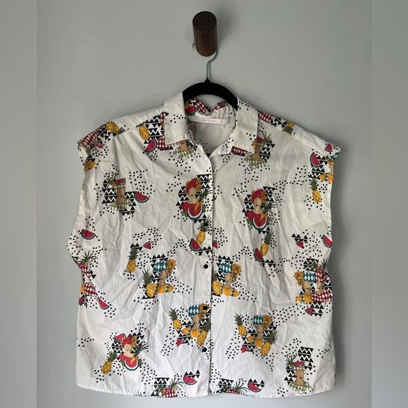 Zara Trafaluc Collection Tropical Fruit & Ladies Theme Button Top in Size Large - Picture 1 of 3